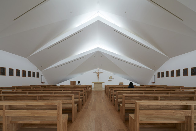 Catholic Suzuka_Church Inside